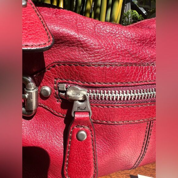 FOSSIL Vintage red bag 🔥 excellent condition 🔥 beautiful 🔥 - Picture 3 of 12